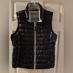 Exertek Shiny Black Puffer Vest. Trendy Look! Size Large